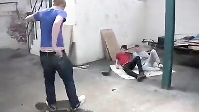 Sk8er Fun: Bareback Afternoon Delight!