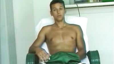 Soccer Jock Cash Jerk-Off Amateur: A Gay Porn Video Adventure