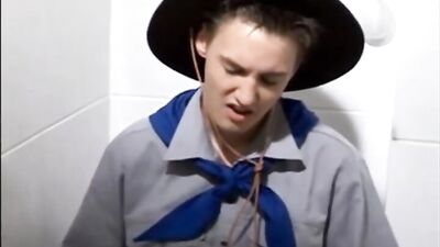 Scouts Hardcore Bathroom Cum Session