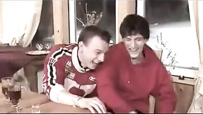 Partying Friends: Bareback Group Sex!