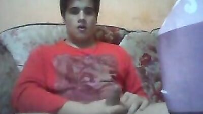 Chubby Cutie: Exploring the World of Amateur Cum Shots and Handjobs