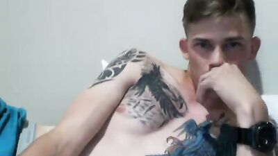 Beautiful Tattoos Amateur Cum Shots Handjob: A Gay Porn Video Experience!