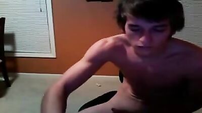 Handsome Amateur Cum Shots Facial Expression Model!