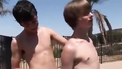 Young Twinks Fucking: Hot Gay Action!