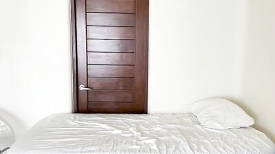 Bedroom Intense Action: Oral, Bareback Porn!