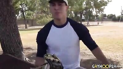 Gay Muscle Solo Porn Action Latino Handjob Fun!