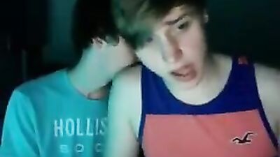 Un vor der webcam gay teen p n