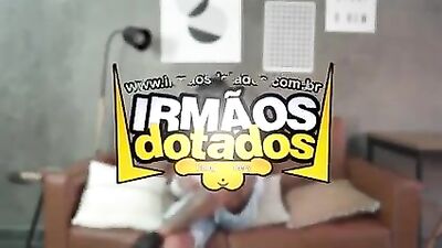 Hot Couple Action: Bareback Handjob Oral Porn on Cam!