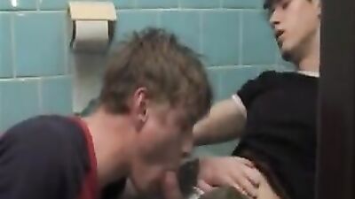 Young Twink Sex: School Toilet Adventure