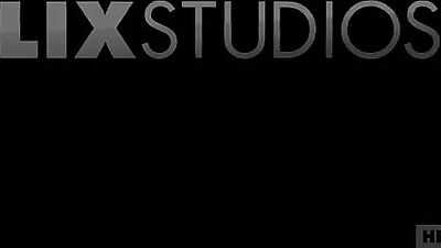 Sexy Flip-Flop Twinks: Hot Tub Action with Friends and Lovers