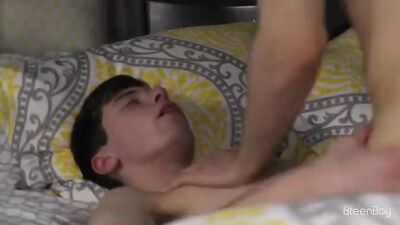 Gay Porn Couple Sex Show Flip Flop Room Bareback Handjob