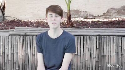 Sexy Friends Flip Flop Fuck Show: Raw Gay Porn Action!