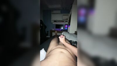 Huge cumshot in the middle of the night - amateur boys porn