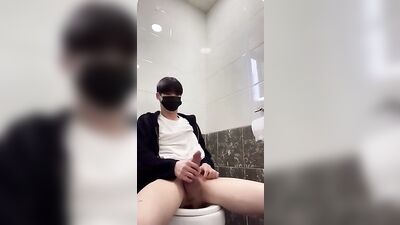 Teen Asian Jizz in the Toilet - ZgadXR7LckJl9c-K