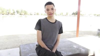 SEXY GAY COUPLE SHOWCASE: TWINKS, FLIP-FLOPS AND HOT ACTION!