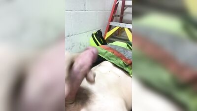 Ben at Work: Muscle Boys in Cum Shots Web-Cam