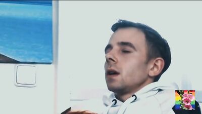 Twink Bareback Cumshots - French Connection