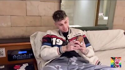 Two Muscle Dicks 4 Cutie: Group Sex Action Amature Bareback Big Cocks Cum Shots