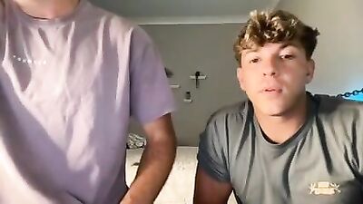 Muscle Boys Live Cam: Frat Bros and Big Cocks