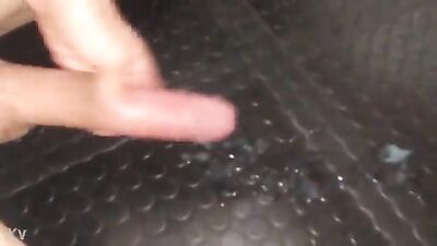 Young Cocks & Frat Guys: Cum Shots & Web-Cam Handjobs!