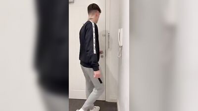 Gay Porn Deliveryman Fuckfest!