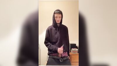 Gay Porn: The Skinny Twink Cums in Style!