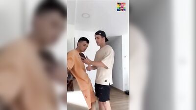 Bareback Twinks - Home Made Web-Cam Cum Shots