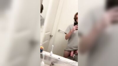 Gay Amateur CUTExxx - A Sexy Adventure with Hot Studs!