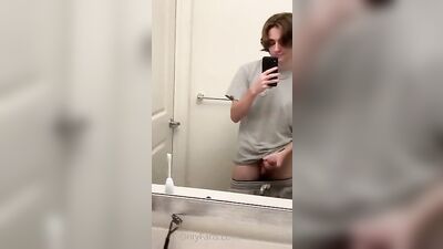 Gay Amateur CUTExxx - A Sexy Adventure with Hot Studs!