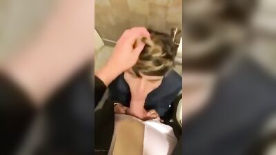 Latino Twinks in Restroom BJs on Webcam!