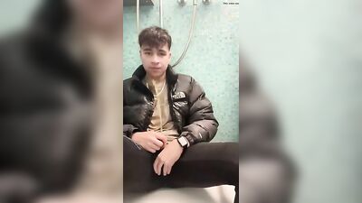 Cute Boy Pee Play: The Ultimate Fetish Experience!