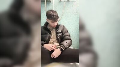 Cute Boy Pee Play: The Ultimate Fetish Experience!