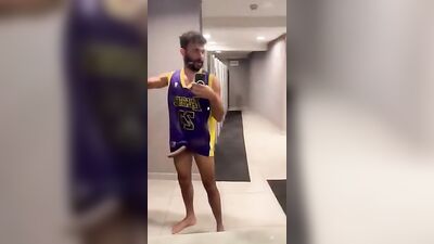 Straight Jocks Go Down on Each Other in the Locker Room!