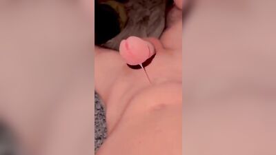 Cumming Skinny Boy: No Hands Required!