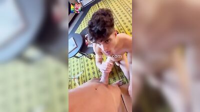 Bareback Twink Paradise