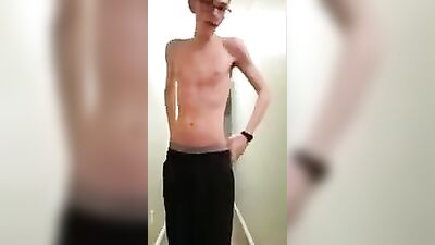 Flaca en el Pasillo: The Skinny Edition! (Big Cocks, Handjob)