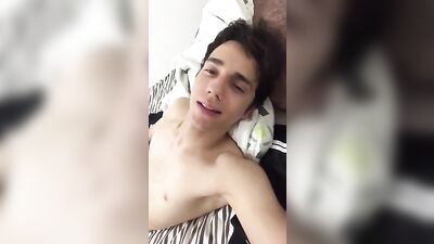 Amateur Smiling Boys Solo Web-Cam Wanking - A Gay Porn Exclusive!