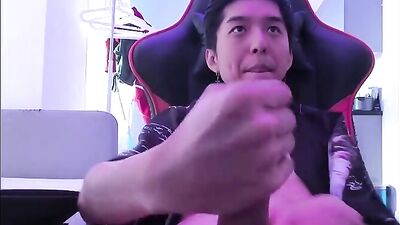 Explore Your Little Asian Amateur Twink in Web-Cam Cum Shots!