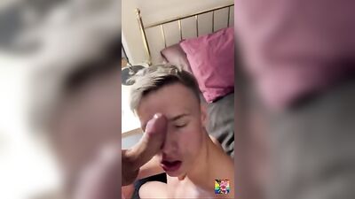 Gangbang Twinks on Cam: SuckCumSwallow