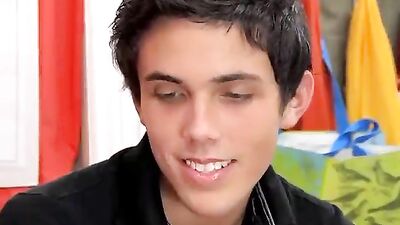 Young Minet Fucked by Older Man - Gay Porn Action