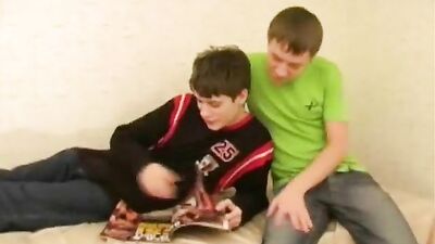 GAY BAREBACK VINTAGE VOYEUR TRYST: CURIOUS BOYS PORN