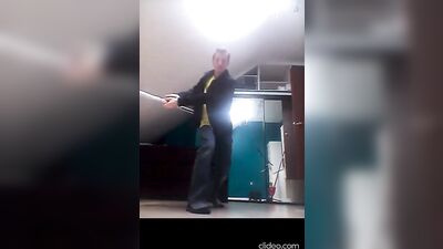 Amature Boys Porn Nerd Jerks Off and Cums