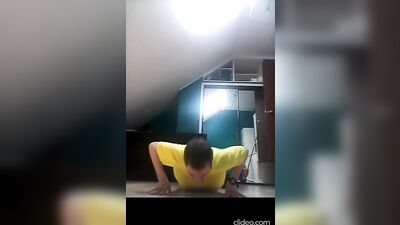 Amature Boys Porn Nerd Jerks Off and Cums