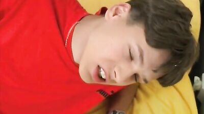 Gay Porn Twink Solo with Cute Josia