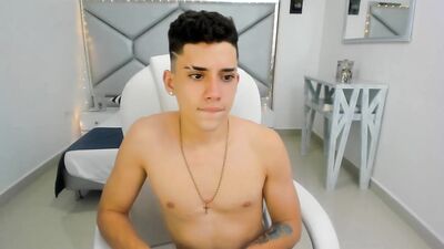 Novinho Cavalo Twink: The Hottest Gay Porn Tube Experience!