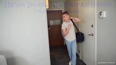 Gay Twinks Arrival Hook-up Tube Porn - Action Bareback
