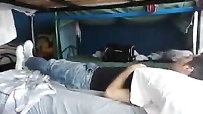 Cum-Shootout in Dorm!