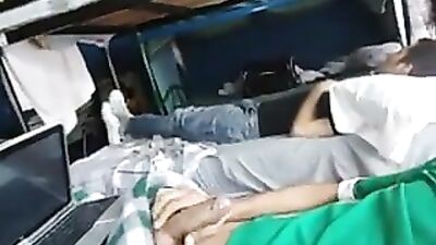 Cum-Shootout in Dorm!