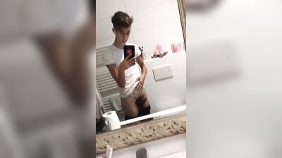 German Boys Porn in Bathroom - Solo Web-Cam Show