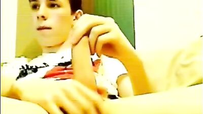 Solo Web-Cam BOYS PORN SHOWING DICK ASS AND CUM - Explore the hottest gay boys in action!